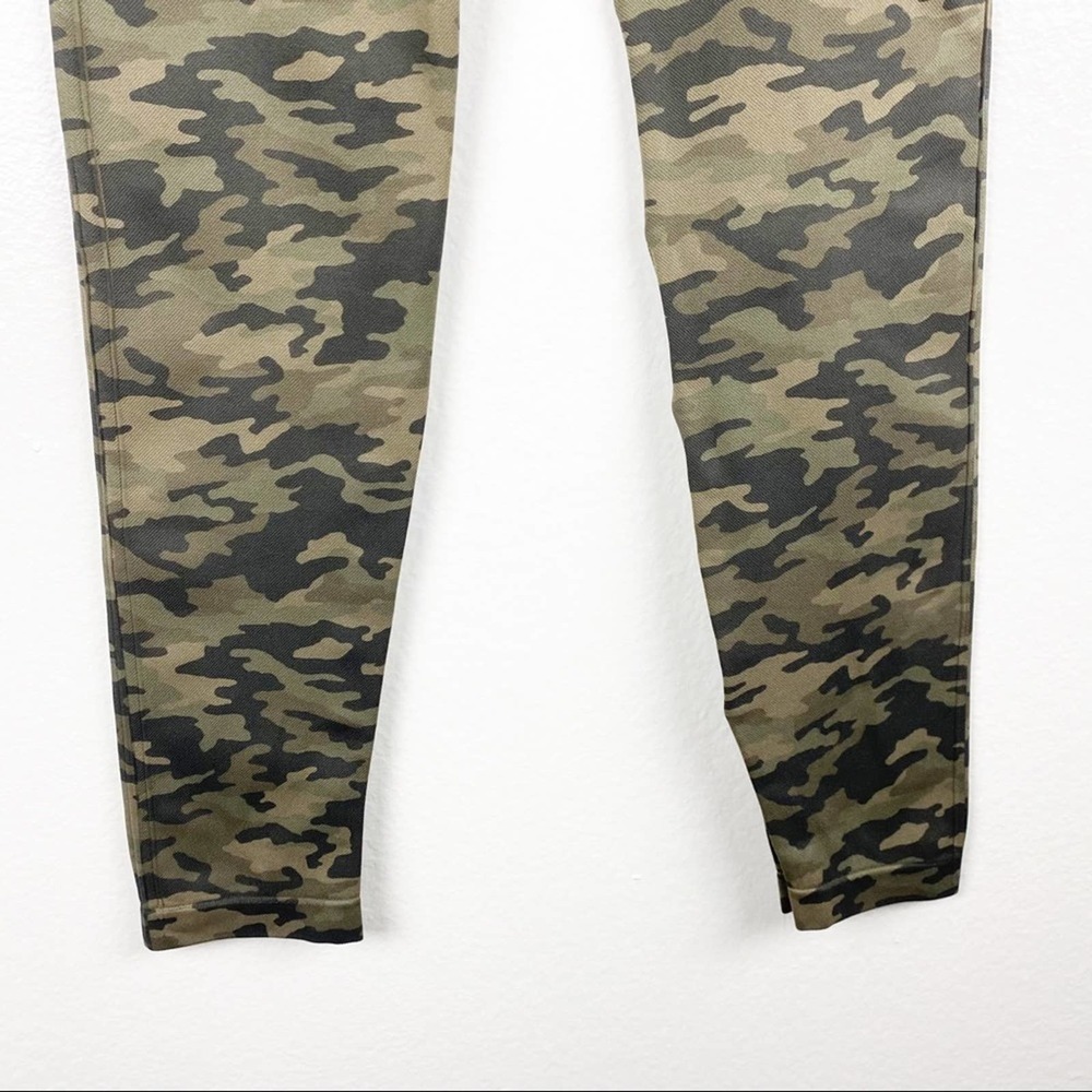SPANX Green Desert Camo Cropped Leggings 1X Gym Yoga Workout Exercise Casual - Picture 5 of 6
